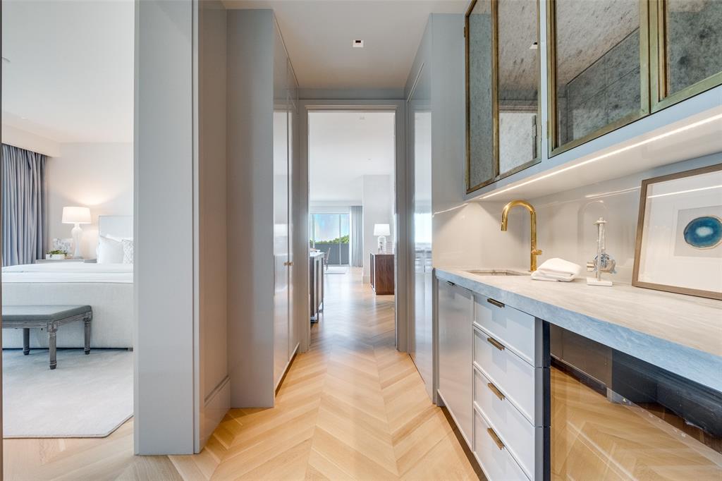 Gold Crest Condo - Residential