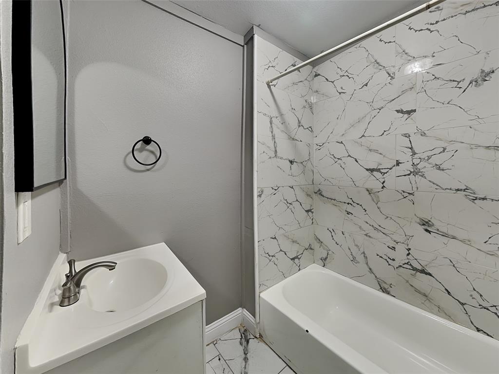 Elite - Residential Lease