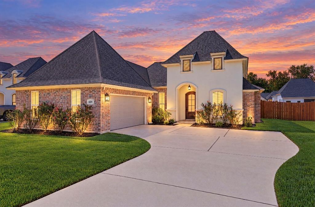 604 Stockbridge Lane
