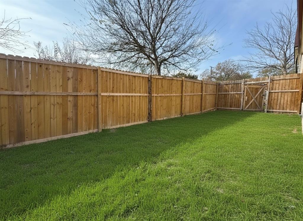 Town - Waxahachie - Residential