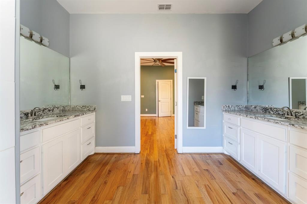 Town - Waxahachie - Residential