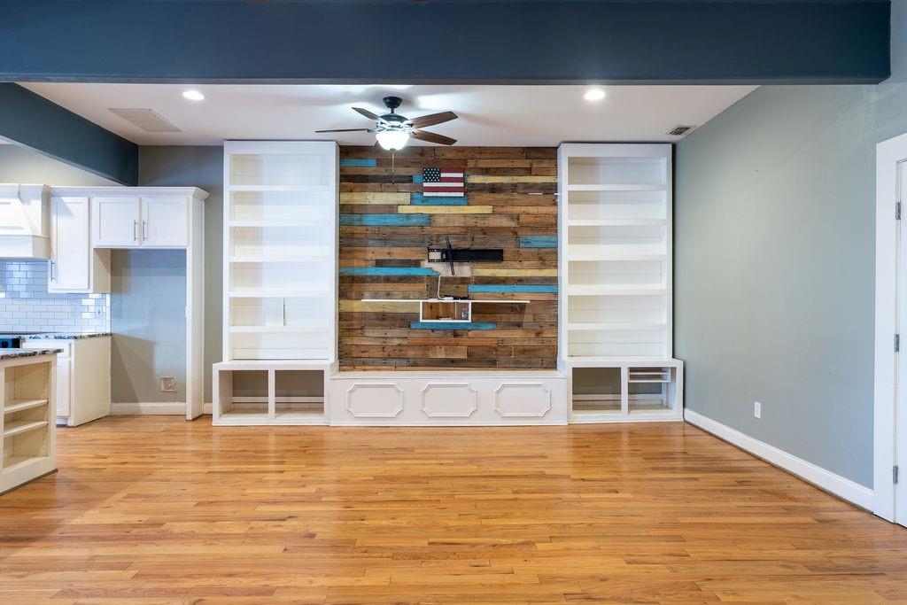 Town - Waxahachie - Residential