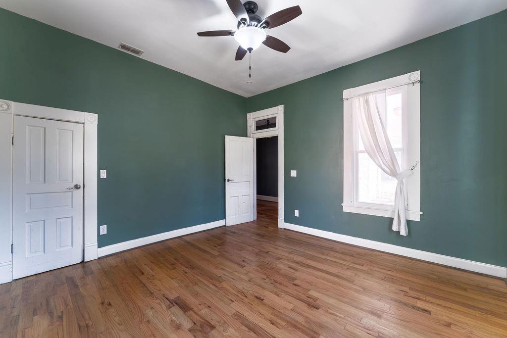 Town - Waxahachie - Residential