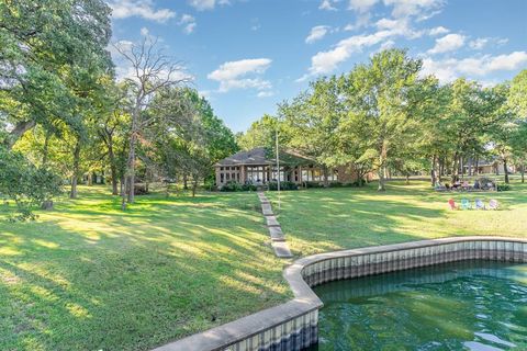 Tiny photo for 355 Beachside Drive, Trinidad, TX 75163 (MLS # 21025235)