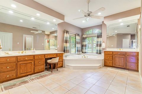 Tiny photo for 355 Beachside Drive, Trinidad, TX 75163 (MLS # 21025235)