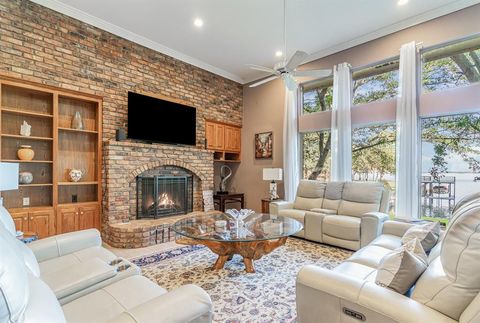 Tiny photo for 355 Beachside Drive, Trinidad, TX 75163 (MLS # 21025235)