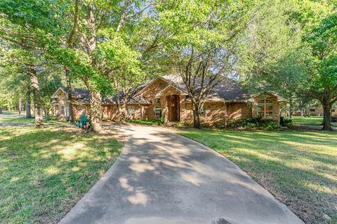 Tiny photo for 355 Beachside Drive, Trinidad, TX 75163 (MLS # 21025235)