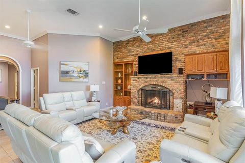 Tiny photo for 355 Beachside Drive, Trinidad, TX 75163 (MLS # 21025235)