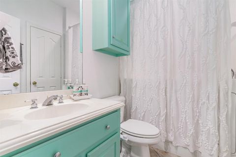 Tiny photo for 355 Beachside Drive, Trinidad, TX 75163 (MLS # 21025235)