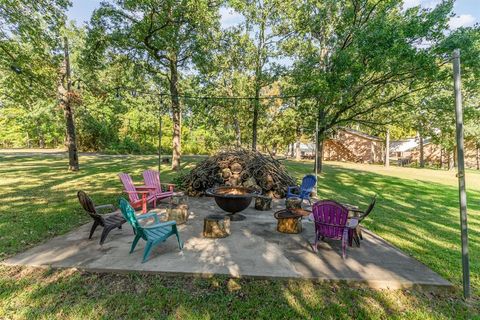 Tiny photo for 355 Beachside Drive, Trinidad, TX 75163 (MLS # 21025235)