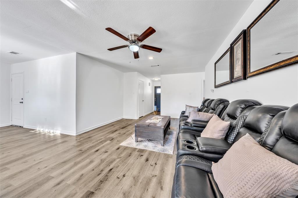 Crestmoor Park West - Residential