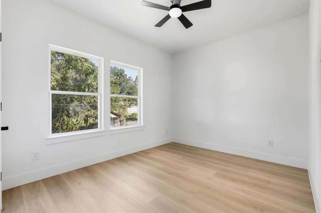 lincoln Manor - Residential