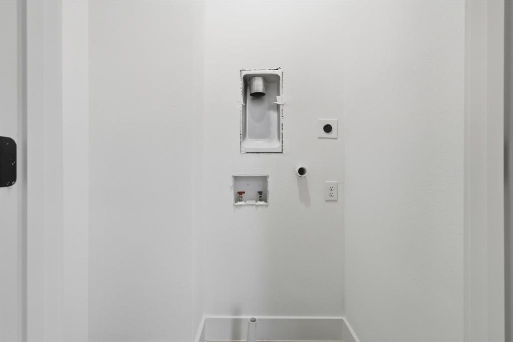 lincoln Manor - Residential