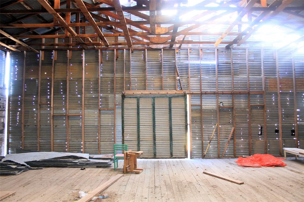 Anderson Ray Pt.Lometa Station Ground - Commercial Sale