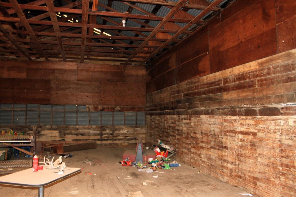 Anderson Ray Pt.Lometa Station Ground - Commercial Sale