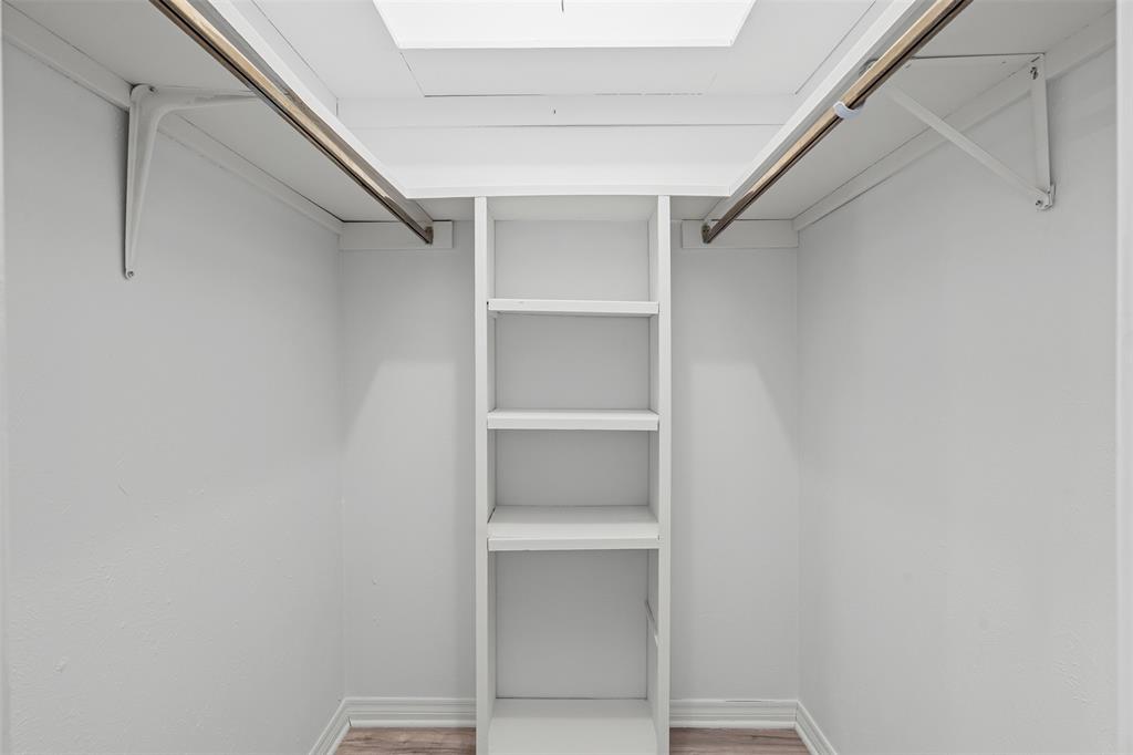 Fountain Royale Orleans W - Residential