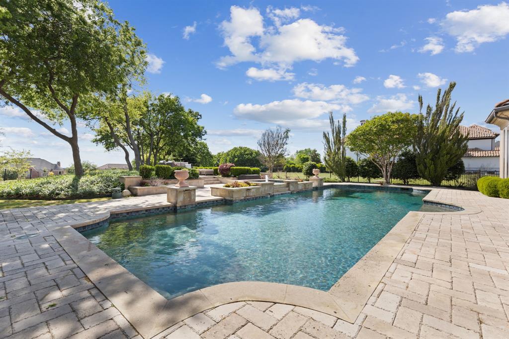 Starwood Ph Four Village 16 - Residential