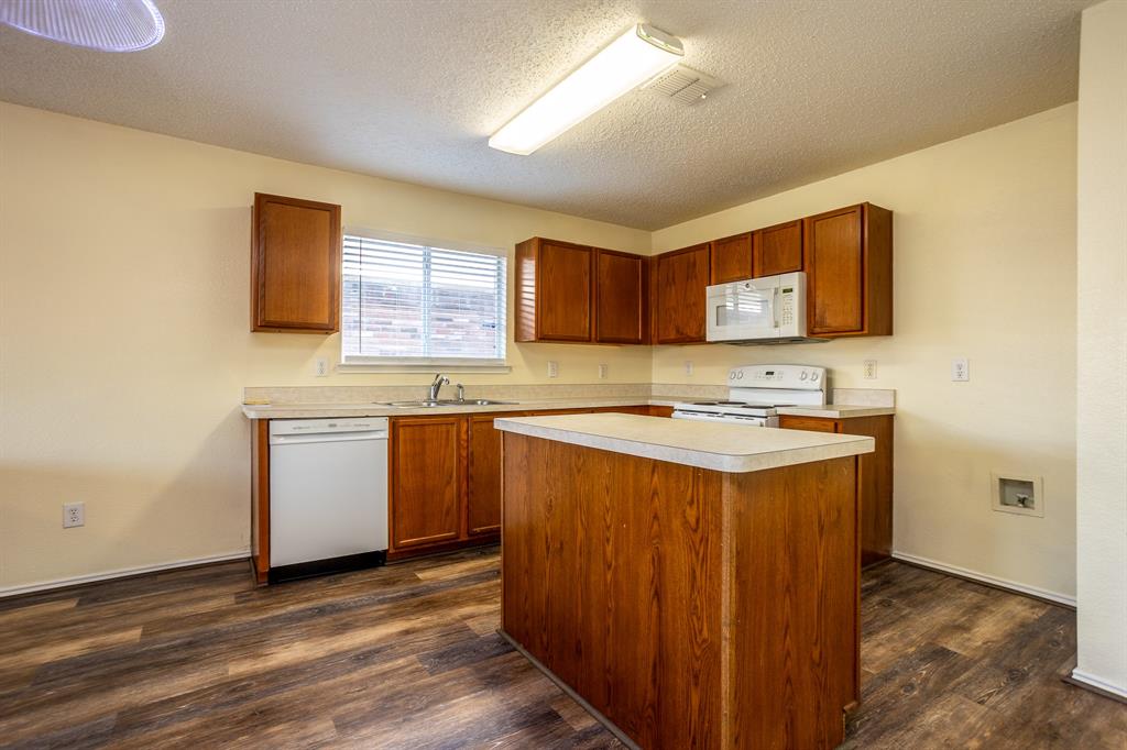 Ames Mdw Add Ph I - Residential