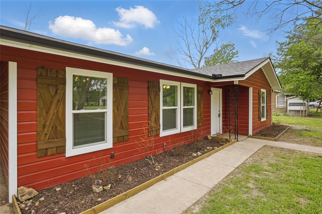 1021 Travis Circle
