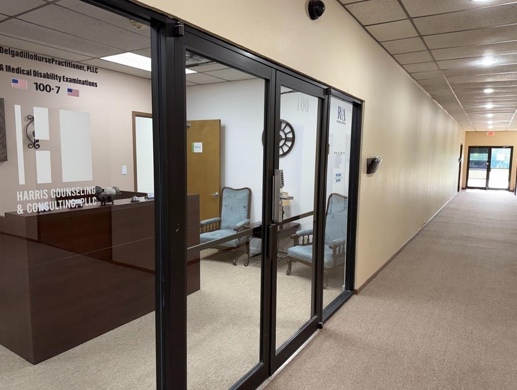 gramercy place addition - Commercial Lease