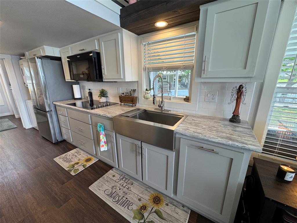 Brazos Harbor Mobile Home Park Ph Three - Residential