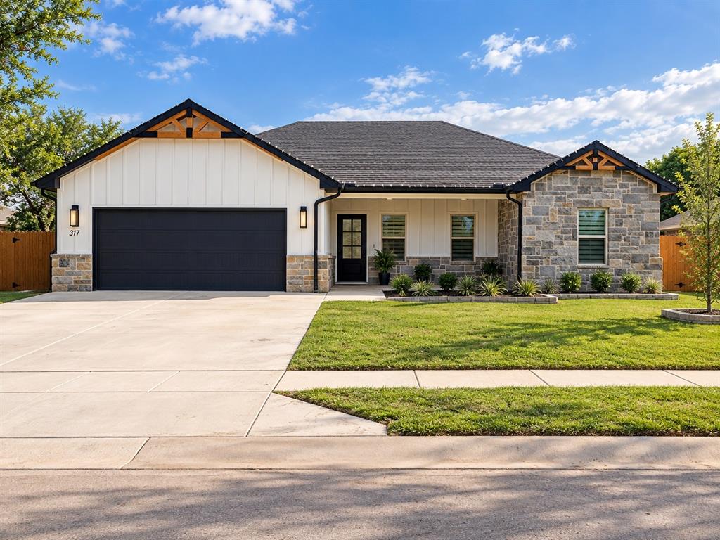 317 Lakeview Drive