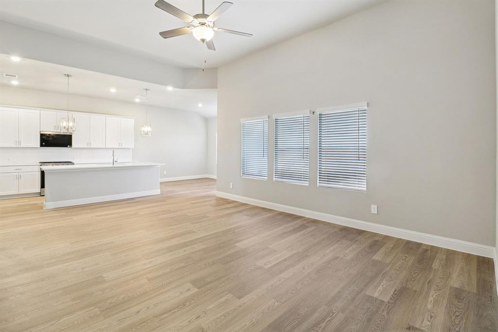 Lakehaven - Residential