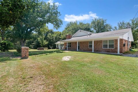 A home in Whitesboro