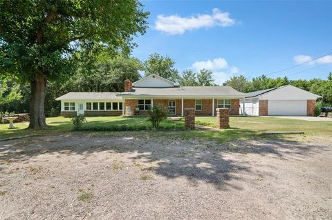 A home in Whitesboro