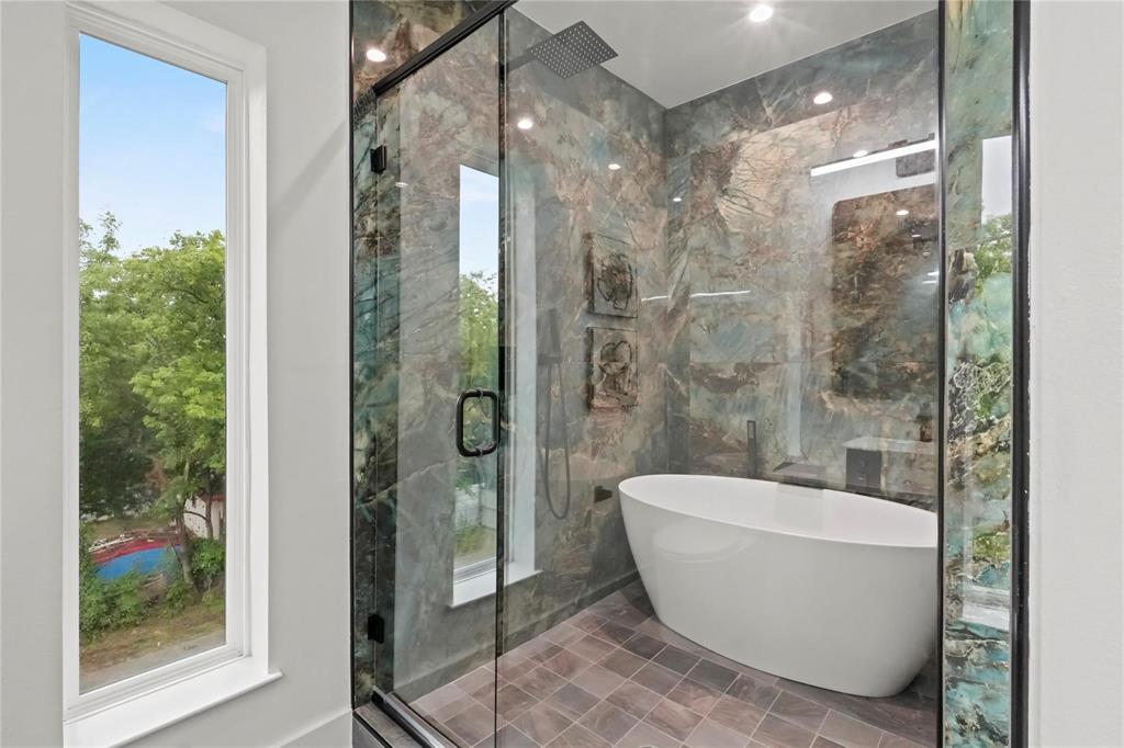 Dallas Land & Loan 03 - Residential Lease