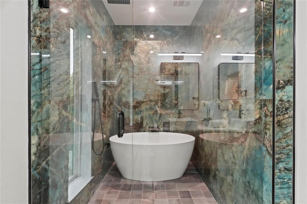 Dallas Land & Loan 03 - Residential Lease