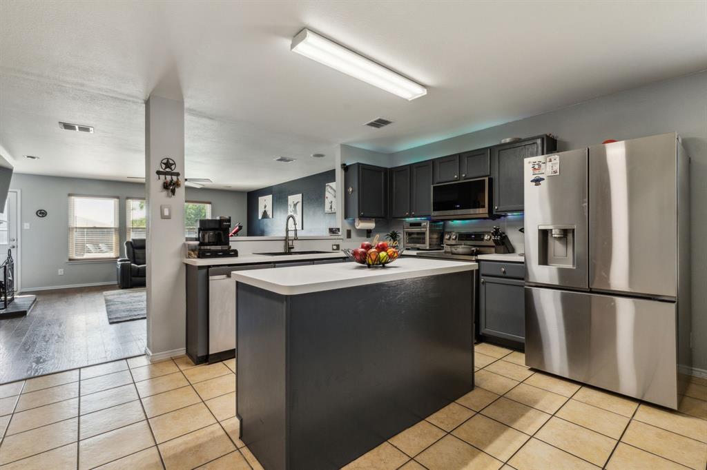 2937 High Pointe Boulevard