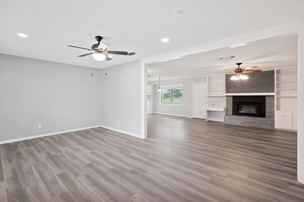 4116 Lakeshore Drive