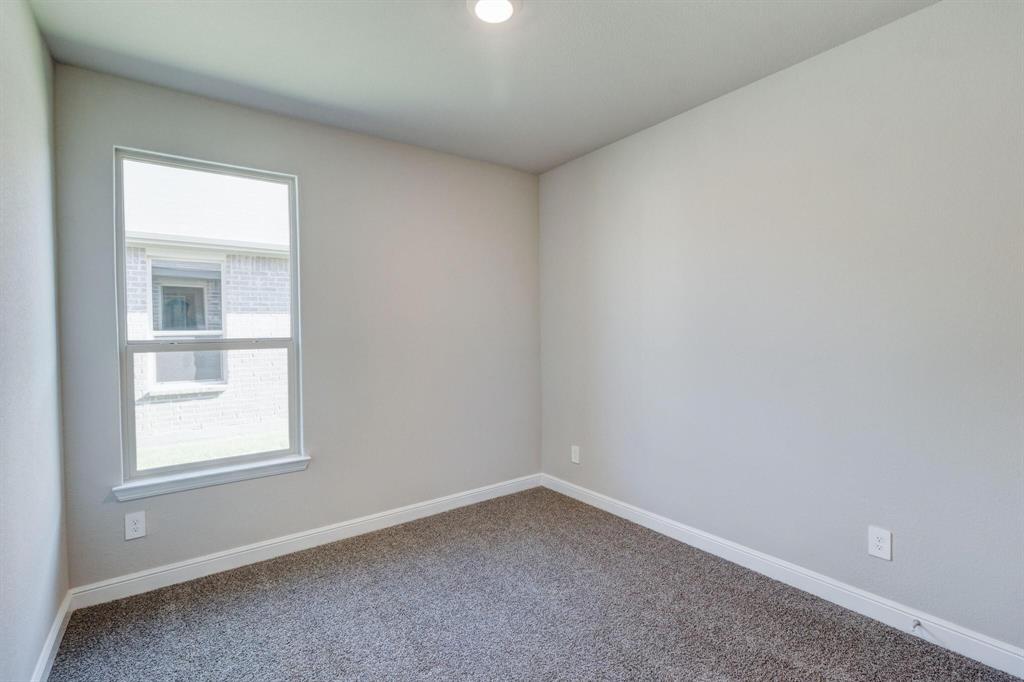 TRAILS OF ELIZABETH CREEK PHASE 5 BLK 38 LOT 21 - Residential Lease