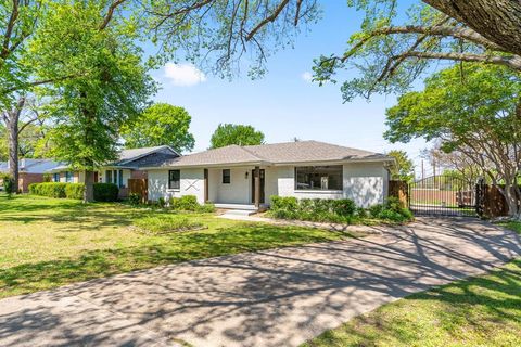2305 Fenestra Drive Dallas TX 75228