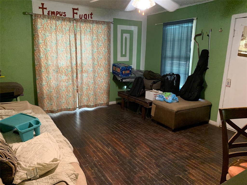 100 S Wright Avenue