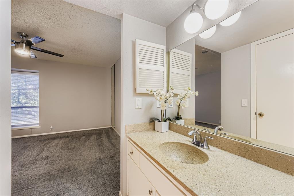 Laguna Twnhms - Residential