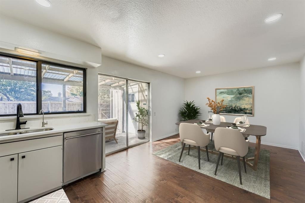 Laguna Twnhms - Residential