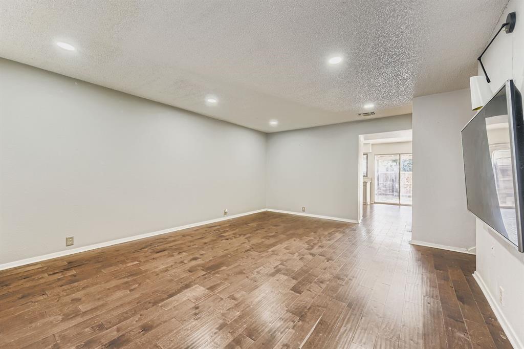 Laguna Twnhms - Residential