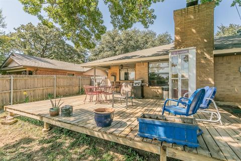 A home in Burleson