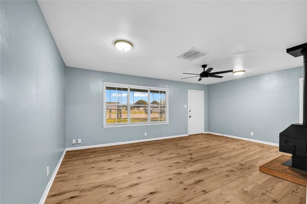 3905 Dakota Trail