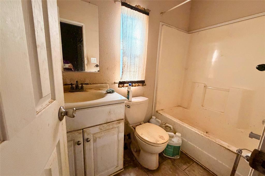 Country Club Terrace - Residential