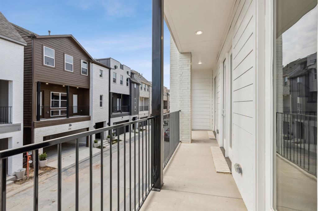 SoHo Square - Residential