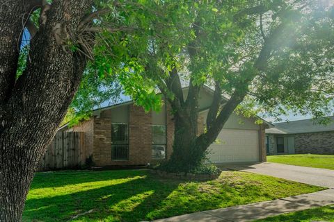 6802 Blackberry Drive Arlington TX 76016