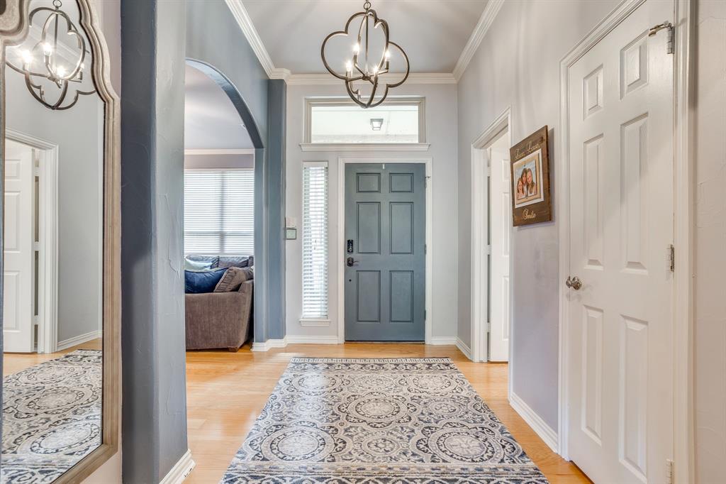 910 Royal Court