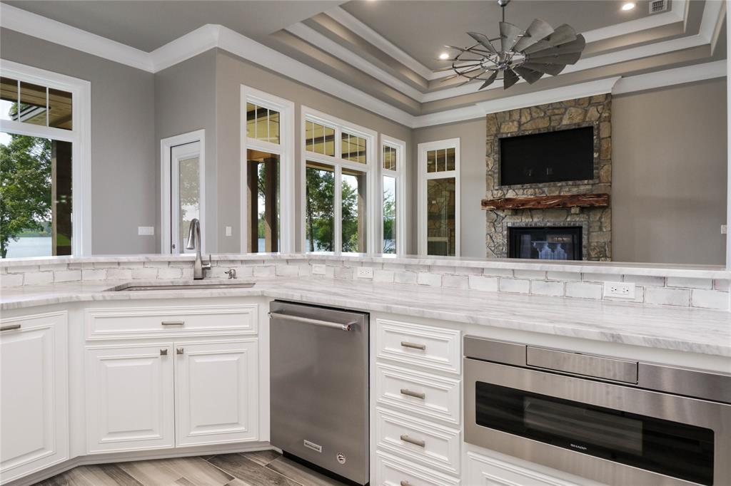 PILOT POINT - Residential