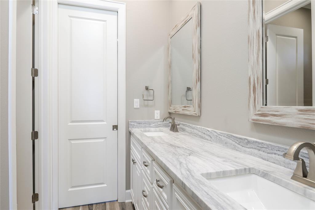 PILOT POINT - Residential