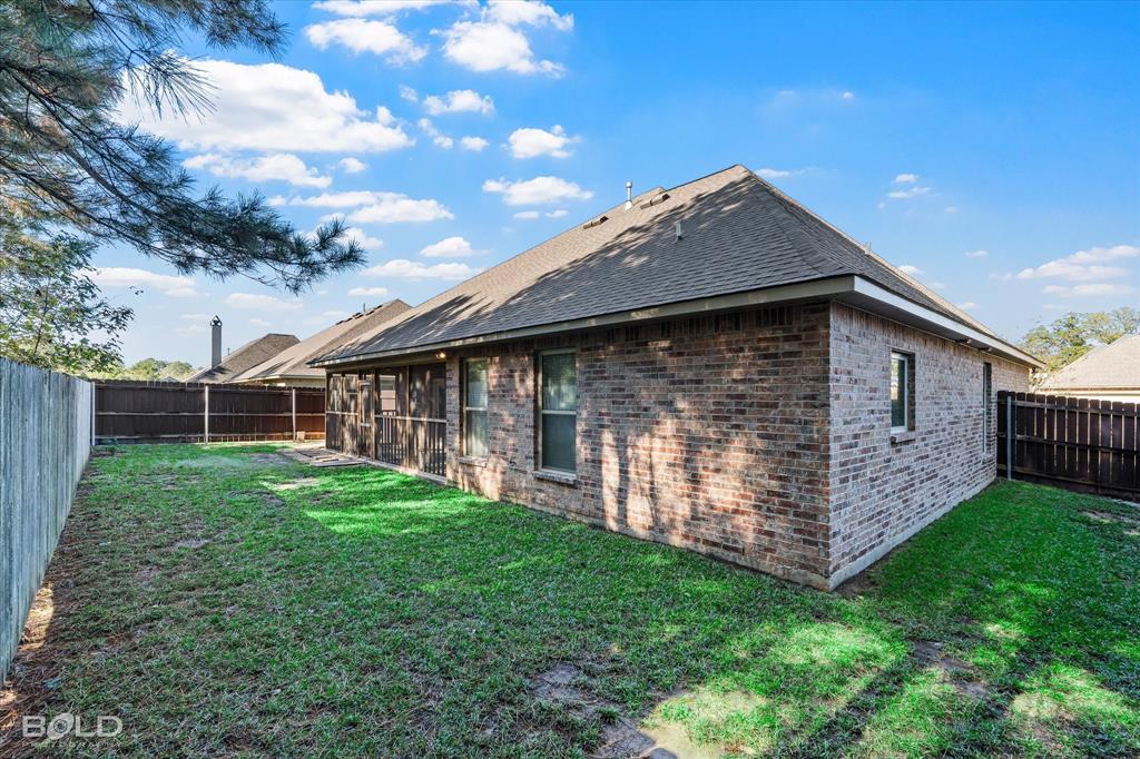 Shreveport, Louisiana 71106, United States, 4 Bedrooms Bedrooms, ,2 BathroomsBathrooms,Residential,Contingent,31623