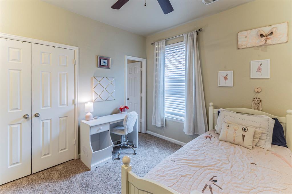 Larkspur At Oakmont Ph 1 - Residential