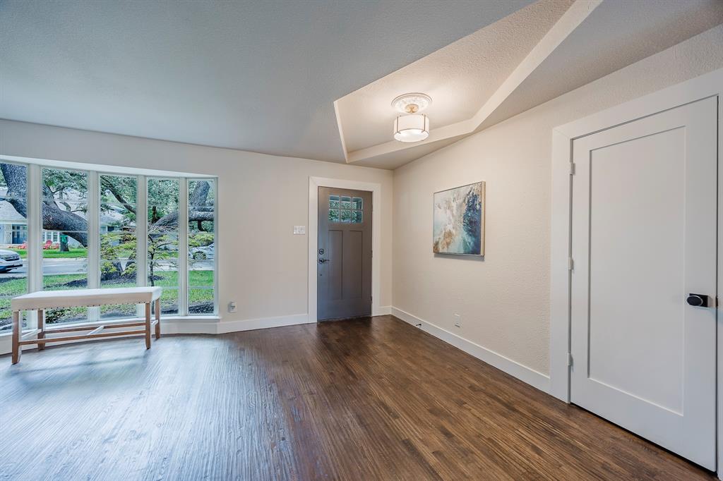 9332 Loma Vista Drive